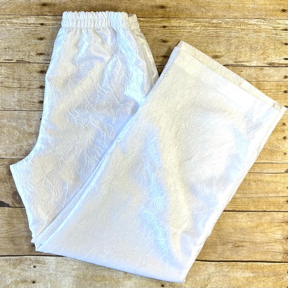 White Medium Womens Textured Pants - Picture 3 of 7